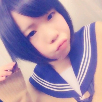 ☞ ✡ 女子高生ぶらんどらすと ( 17 ) ▷◁♡*。゚ ▶︎ 将来の夢はメイクアップアーティスト ◀︎