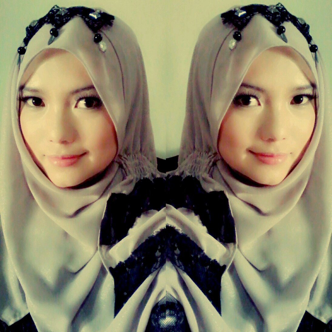 Try 2 B a good wife n good mother..♥  ...n always try 2 B a good muslimah..♥