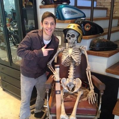 Thur_Margiota's profile picture. A vida é uma grande aventura da qual jamais sairemos vivos! O que tem feito da sua vida?