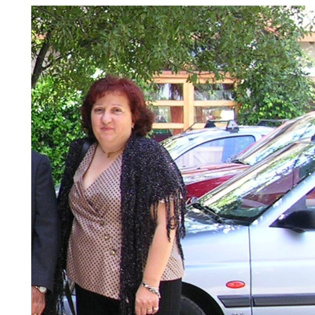 ARQUITECTA. ¡Caminando voy por la vida, en busca de la FELICIDAD!