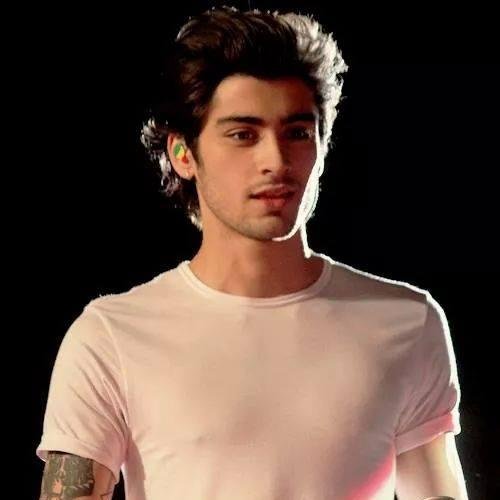 #DirectionerForever @onedirection ♥♥♥ Austin Mahone ♥ // Demi Lovato ♥  // Little Mix ♥ The Janoskians ♥  #ZerrieForever ! ♥ 5SOS ♥ !! http://t.co/N2w12bIulB