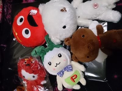 たまにしか呟きません。チキンのため、あまり絡みません。でも、たまに、こっそりフォローします。たまにライヴ会場を徘徊しています
