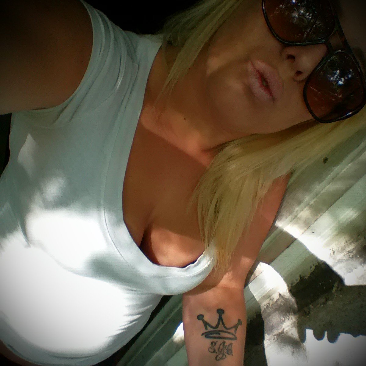 Pin:2B325368. 
Rider or Die Bitch Only Ride For One Man 1!! 
LowKeyChickkKK 
Grind mode 
TBS SGB. 
MOMMY 247 
KUSHHH LIFEE 420