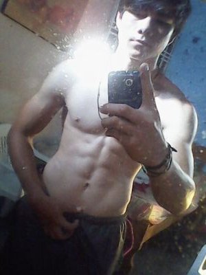 LandairaFran's profile picture. seguime y te sigo! buen tipo .3