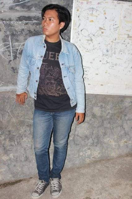 Style pemuda 80an yg lahir di era 90an.             Fakultas Teknik Industri, UMB bekasi