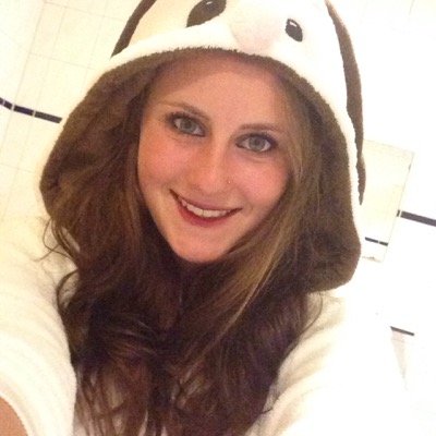 girl || 17 years || cals college || fitness, party, shopping || friends and family || FCU || insta: kimmm143x ||