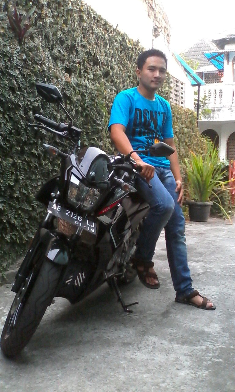 moh_hanafy91's profile picture. Segala sesuatu akan mudah d selesaikan asal dengan komitmen yang sama