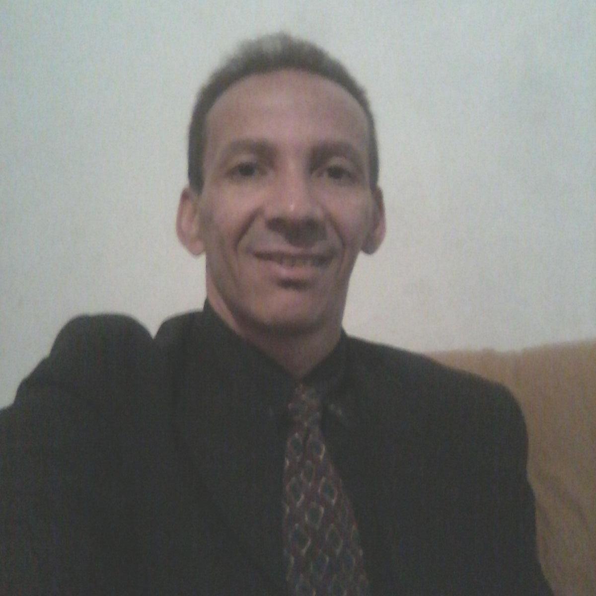 lorinsdias2's profile picture. 