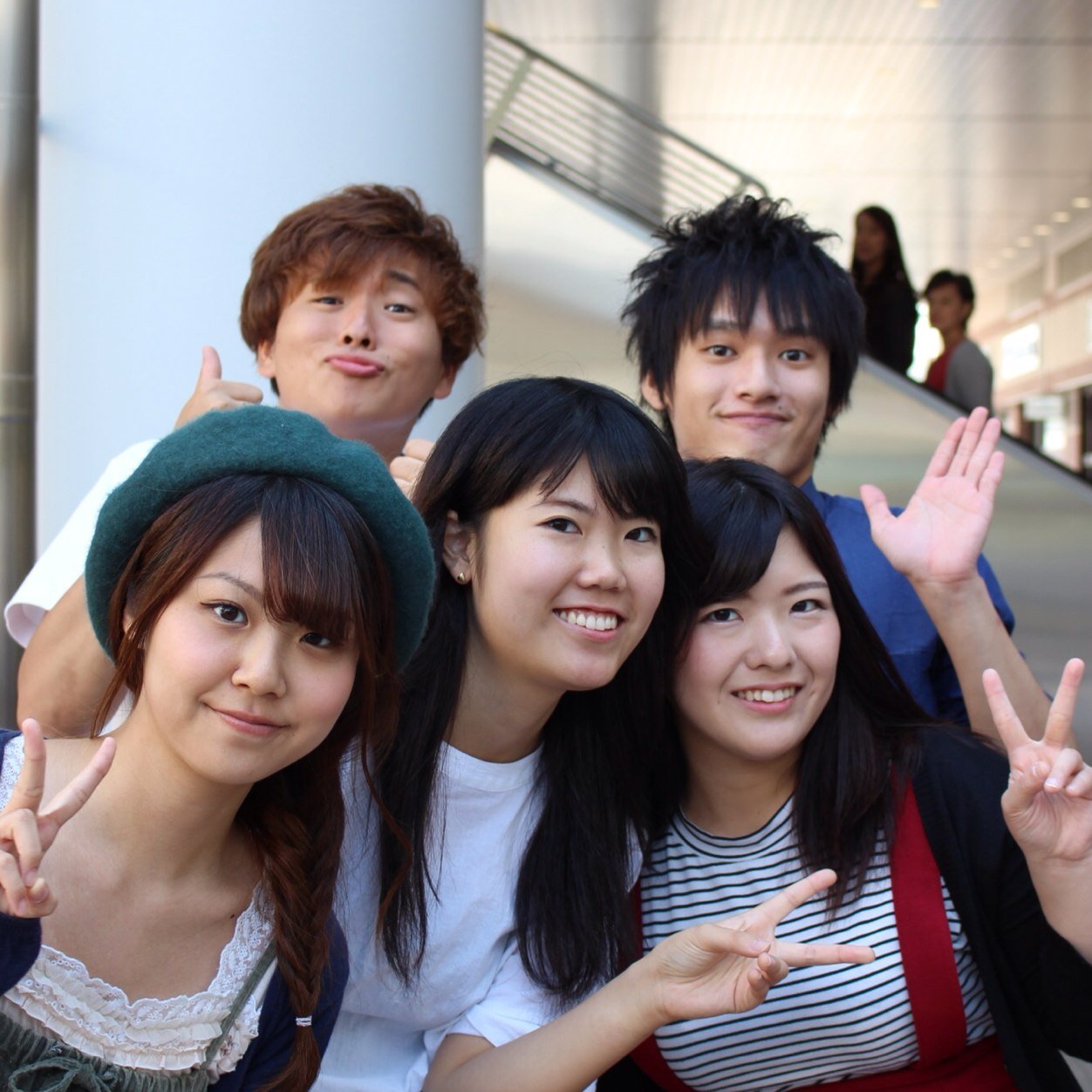 RomanceDawn_tnx's profile picture. 東海大学T.N.X所属新3年同期混声5人バンドのRomance Dawnです！！！ロマドンって呼んでくれると嬉しいです！！！ 5声でしか伝えられない綺麗なハーモニーを皆さんに伝えたくて日々努力しています！！！L&Cちなってぃ L&Cいざべる L&Cさかうぇい L&C小岩 Bassじゅん