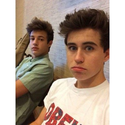 follow @regaldallas since i gave you a free follow it means alot thank you