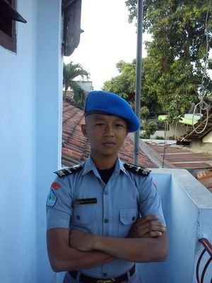 SIAYAnKaMOeR's profile picture. KEHIDUP INI SELALU MAJU KEDEPAN DAN WAKTU SELALU BERPUTAR MENGGANTI SETIAP PRISTIWA
  BERSABAR DAN SELALU HIDUP MENJADI DIRI SENDIRI