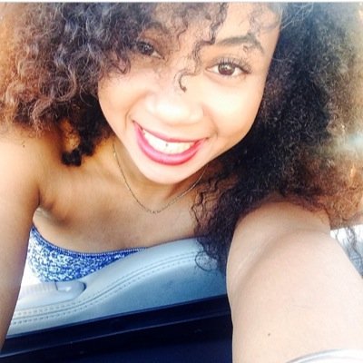 MALewis_'s profile picture. Marissa Lewis. Syracuse University 16'. Digital Media. Intercultural Comm. Social Media. #CRS400