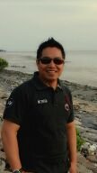 PhD -  Northern University of Malaysia

Master - Ilmu Politik UGM

I  a Lecturer. I Interested in Foreign Policy and Human Rights.