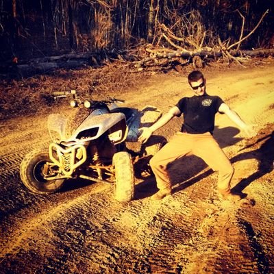 mdavenport18's profile picture. play hard work harder!