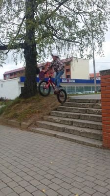 Bmx ride.