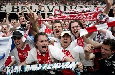 FCAmsterdamNL's profile picture. Door en voor fans! 3 sterren, 2 woorden, 1 club AJAX AMSTERDAM!
