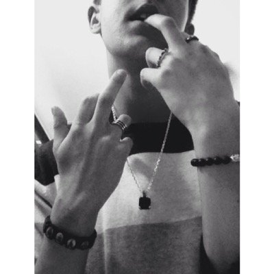 destrxctions's profile picture. I'm your carnal flower, I'm your bloody rose; Pick my petals off and make my heart explode.