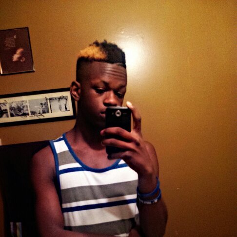 __Lmaoo's profile picture. waiting on her ✌|| deneee wasss here tooooo . lil fuckers