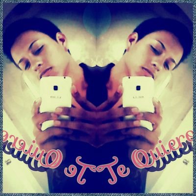 Soy un chico muy sencillo y en mi pasatiempo me gusta cantar. mi mayor sueño es llegar a cantar como M. Shadows y llegar a cantar con el :3