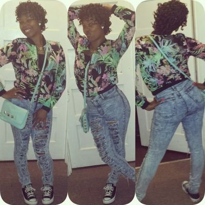 I promise your following the right one ; I won't lead you wrong :)
#TeamDevonteJR., #TeamMedicalAssistant #TeamGod