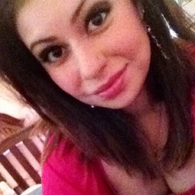 oliviafloats's profile picture. Mother to a perfect daughter :)