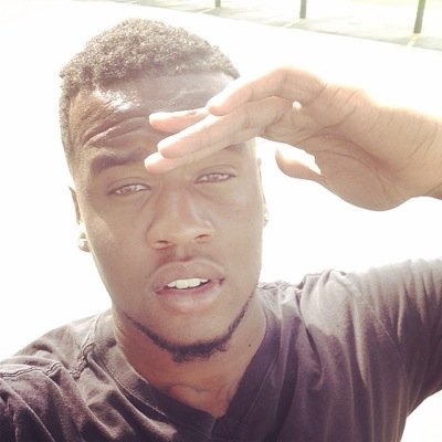 Ain't I laughing at these haters trying to take a shot at me. They don't know which way to go I make it easy Follow Me