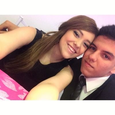''Pulei na água, me afoguei. Mexi com fogo, me queimei. Olhei para você, me apaixonei''