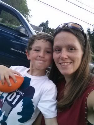 UPitt alum '04, BSIE, work @ TVC Communications, a division of WESCO Distribution, Inc. since May '10, mom since May '09