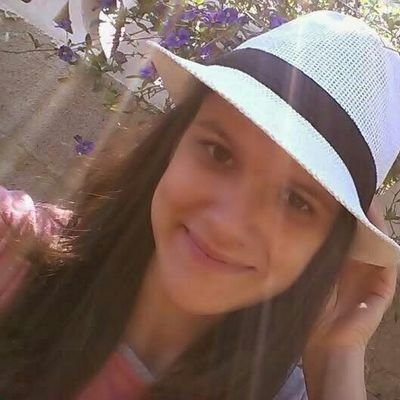 laurawxt's profile picture. .