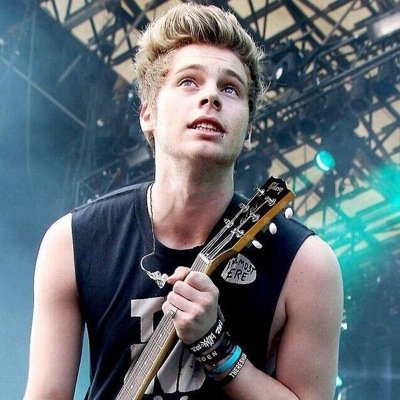5SOS0712's profile picture. It would mean the world if you could rt/fav/tag Luke in this :) x https://t.co/iP5ha4kjPZ