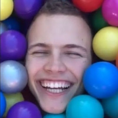 Jerome Jarre fans in the UK! We love the crazy Vine guy. #JERHOMIE