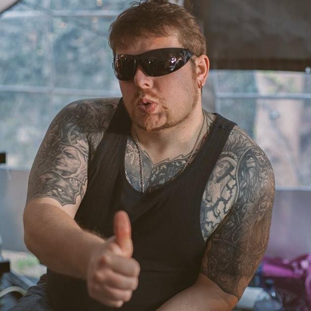 ErikOreol's profile picture. Psychology / Writing / Drumming & Music