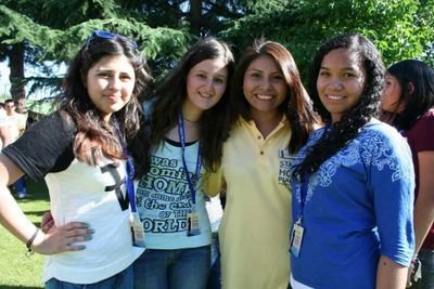 YOLO_andreita's profile picture. 