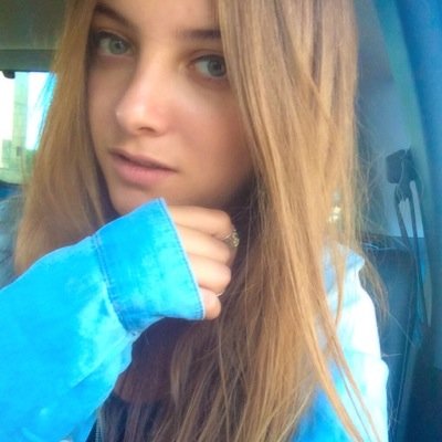 Elizeefadl's profile picture. @JustinBieber followed 3/26/12