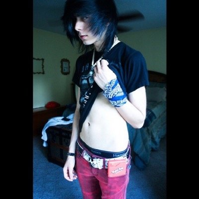 Hi! Im Jasper. Im 15, a neko. Im gay and single.