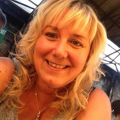 Loving life x happily married, salon owner of sarah Smith Hair, Rushden Northants   Nn10 9ES xx