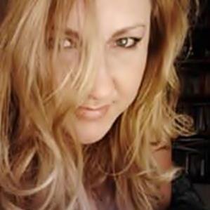 Writer, rockhound, and mom of 3 awesome kids while rangling epic failures & usual tragedies, especially on Tuesdays. ;)