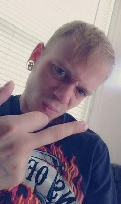 YUNG BONEZ 
M.S.G RECORDS
MADE IN AKRON
REDRUM REKKORDZ