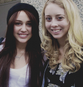 thatsmileycyrus's profile picture. 