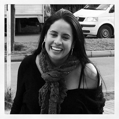 Caleña, comunicadora social, enamorada de mi profesión. Creo en los procesos sociales y confio en la gente.