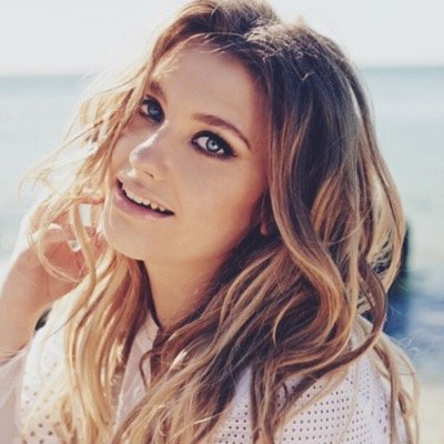 Ella Henderson ⠀⠀⠀⠀⠀⠀⠀⠀⠀⠀⠀⠀⠀ ⠀⠀⠀ ⠀⠀⠀⠀⠀⠀⠀⠀she followed and ⠀⠀⠀⠀⠀⠀⠀⠀⠀⠀⠀⠀tweeted me four times