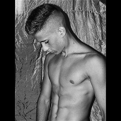 Nivel 18
Submarinista and barberboy
Fitness boy
music ‘‘RealG-4Life''
01Hermanos de por vida