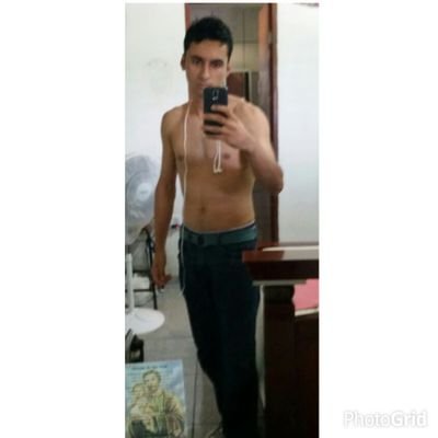O amor é a única paixão que não admite nem passado nem futuro.