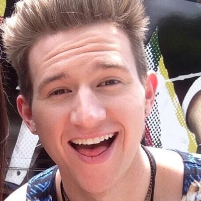 rt this link and follow @darknipsdillon and she will dm you to ricky!!