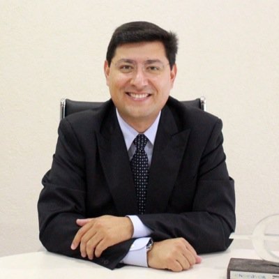 Seguidor de Jesus, empresario, ejecutivo, mentor, innovador, y apasionado del emprendimiento como estrategia para llevar a nuevas alturas a México
