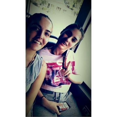 Virgo del 98,Almería.
Rap,hip-hop ♪♥
