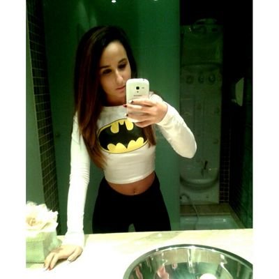 hiiii  I'm Carla                                                                         I'm so so crazy but cute