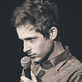 Je fais du stand-up, ceci est ma poubelle
TOUS LES DIMANCHES 17H AU POINT VIRGULE : https://t.co/ie4g6IpVG2