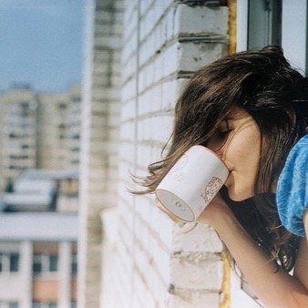 Hello ^_^ , I am Nina , 17 . love 1D .