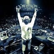 Dj remized&produceer in tomorrowland_oficcial twitter
my facebook FQuii Dj

in tomorrowland¬¬¬¬¬¬